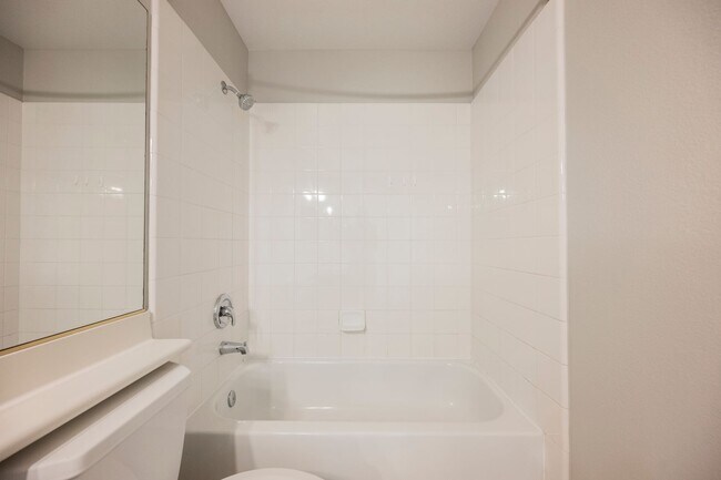 Building Photo - Gorgeous 1 Story Home in Gated Community
