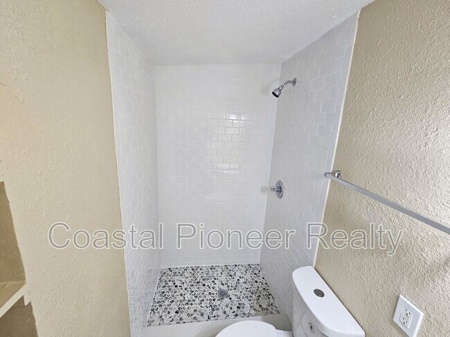 Building Photo - 4431 Atwater Dr