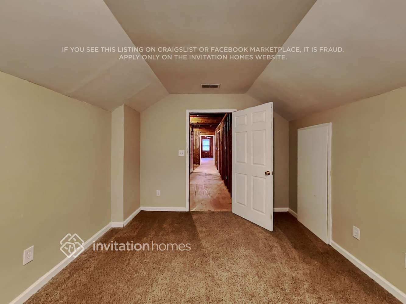 Building Photo - 2123 Amherst Trail SE