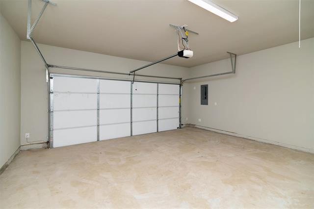 Building Photo - 725 Fallow Dr