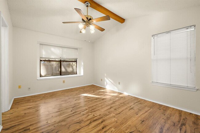 Building Photo - 1604 Texas Oak Way
