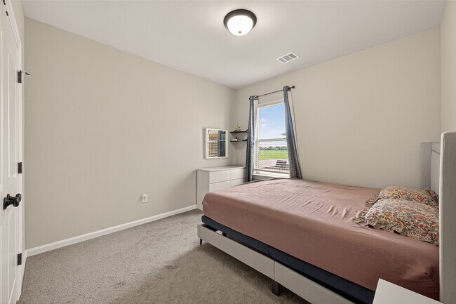 Building Photo - 1010 Gentle Nook Dr