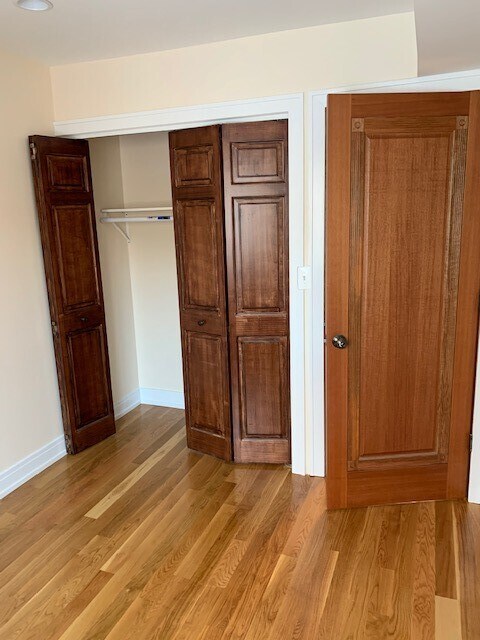 Building Photo - 1948 S Desplaines St