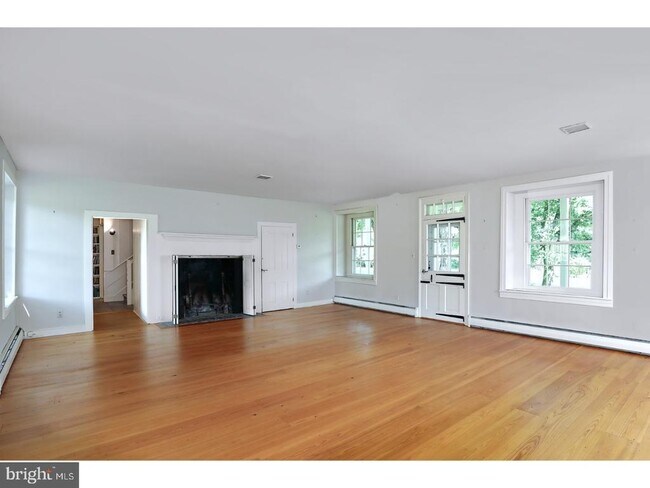 Building Photo - 180 Municipal Rd