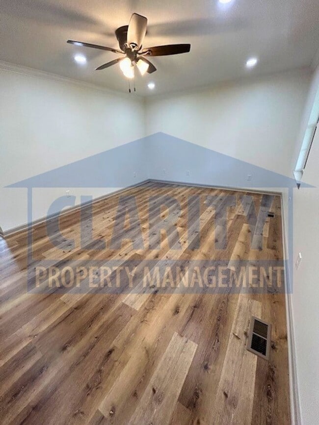 Building Photo - Newly renovated 3 bedroom, 2 bath ranch home!