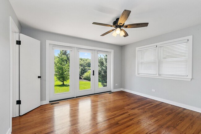 Building Photo - 1037 N Harrison St