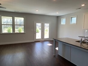 Building Photo - 3561 Creek Hollow