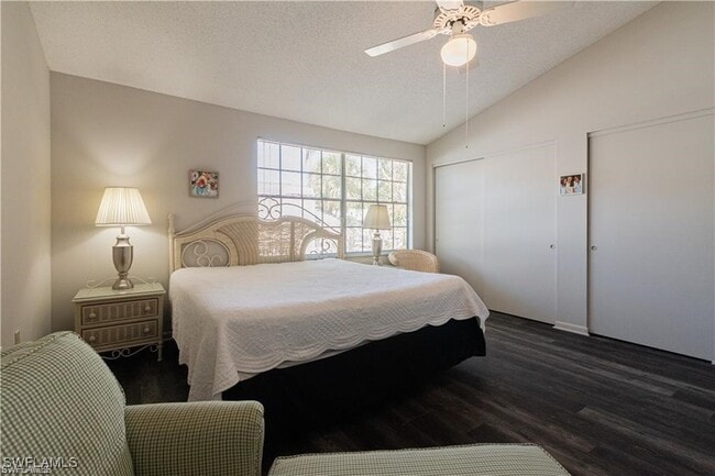 Building Photo - 833 Meadowland Dr