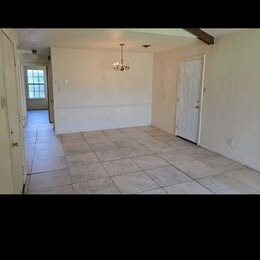 Building Photo - 143 S Gosnell St