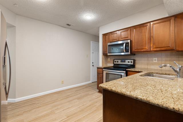Building Photo - 1153 Prospect Dr