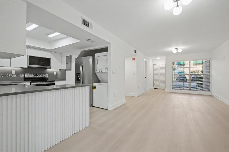 Building Photo - 12224 SW 52nd Pl