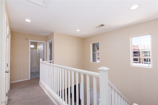 Building Photo - 8556 Zelkova Ct