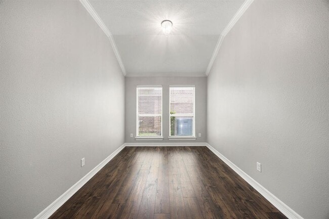 Building Photo - 11010 Starling Creek Dr