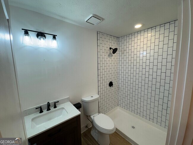 Building Photo - 5455 Forest Falls Dr