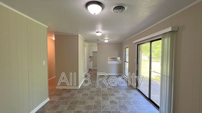 Building Photo - 418 Stroll Dr