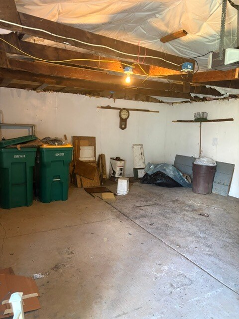 Building Photo - 1176 Hawthorne Ave