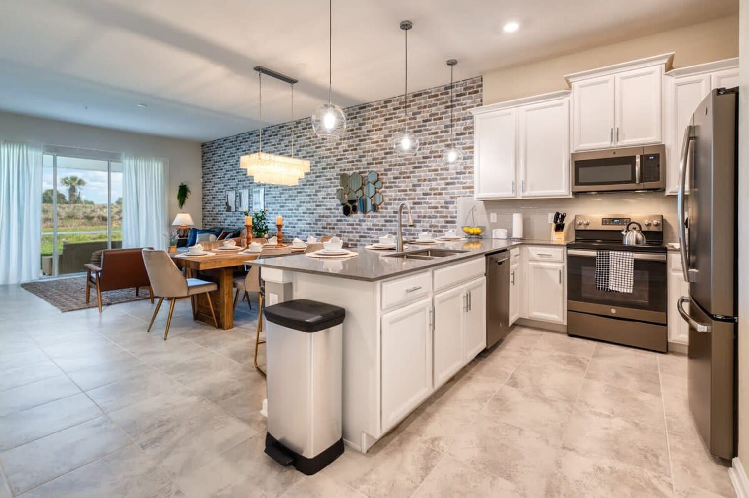 Building Photo - 893 Ocean Course Ave
