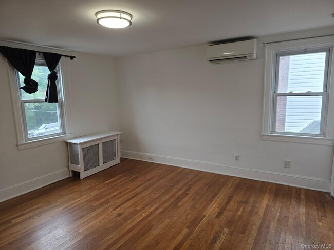 Building Photo - 267 Plainfield Ave