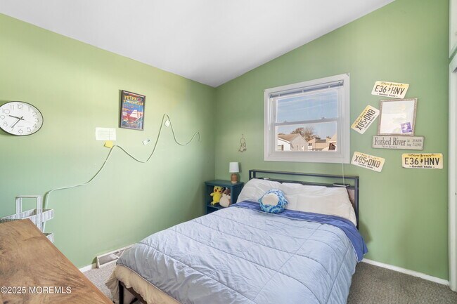 Building Photo - 825 Leeward Dr