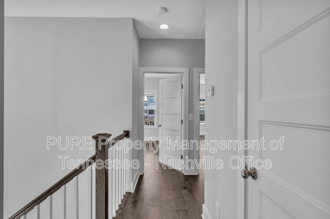 Building Photo - 1404 10th Ave N