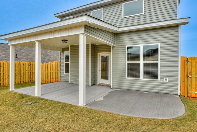 Building Photo - 926 Holbrook Dr