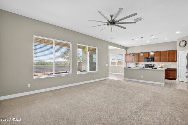 Building Photo - 3405 S 183rd Dr