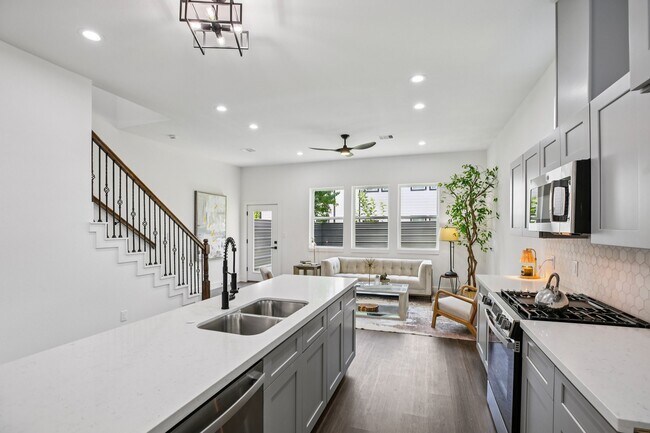 Building Photo - 3514 Goodhope St