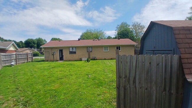 Building Photo - 1506 Yazoo Dr