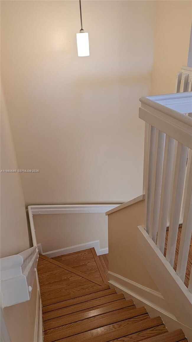 Building Photo - 202 W Forest Oak Cir