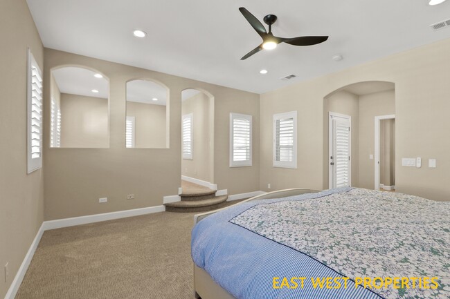 Building Photo - 27 Hathaway