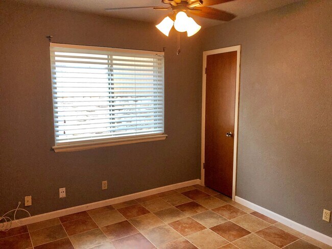 Building Photo - 4910 Babson St