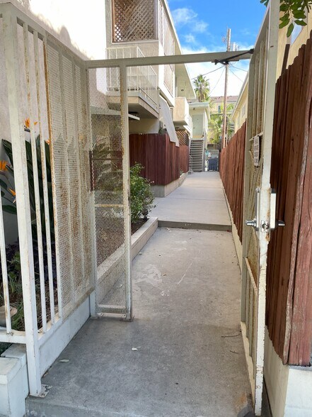 Gated Entrance - 3820 Mentone Ave