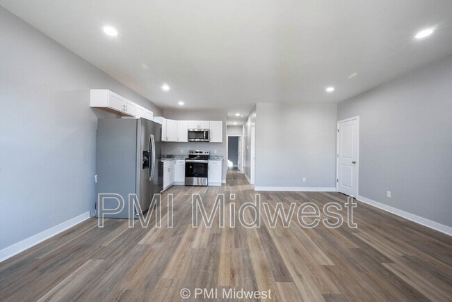 Building Photo - 1817 Montcalm St