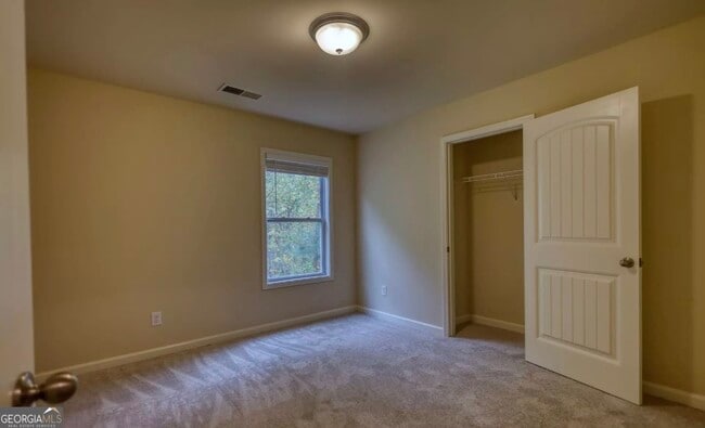Building Photo - 6571 Bluffview Dr