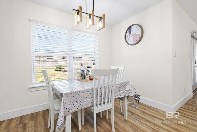 Building Photo - 350 Allison Ct