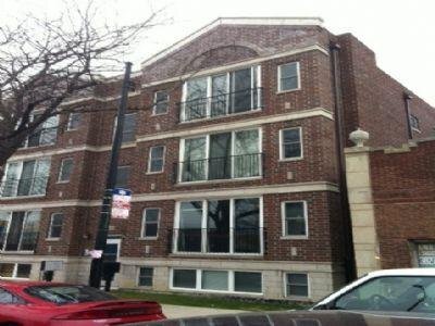 Building Photo - 3831 N Kedzie Ave