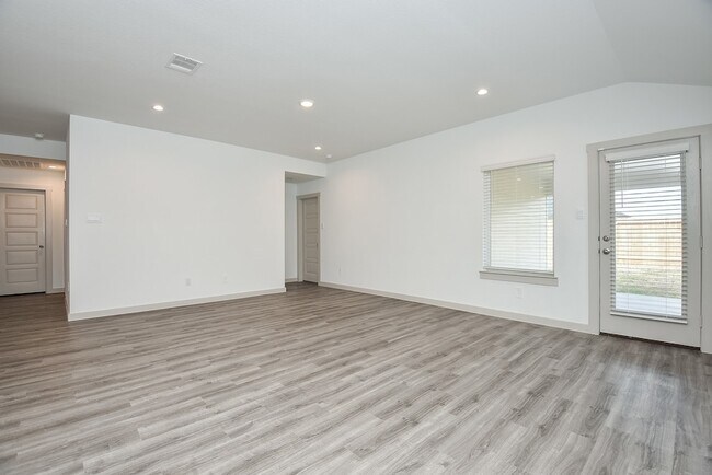 Building Photo - 7827 Sleek Flock Ln