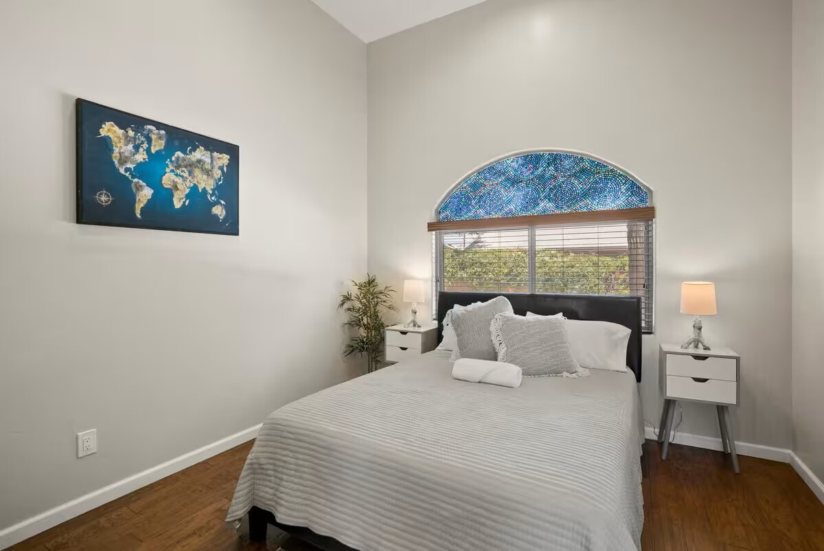 Building Photo - 2409 Rice Ave NW