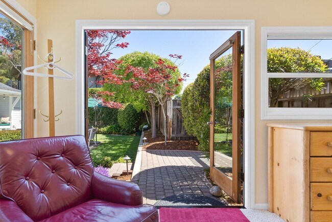 Building Photo - Oceanfront Paradise - 1BR/1BA w/ Additional Sleeping areas  Monthly Rental in Santa Cruz!  Fully ...