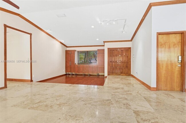 Building Photo - 8035 SW 89th Ct