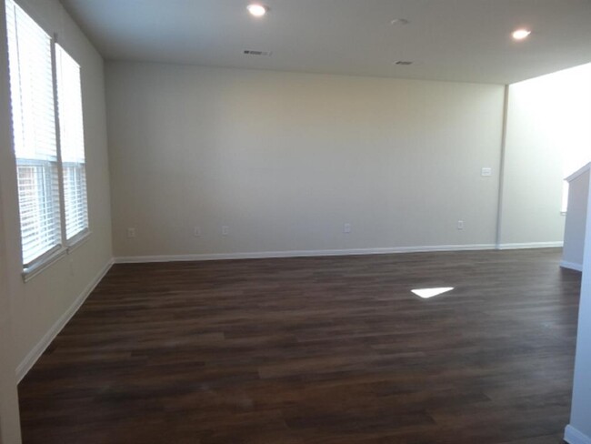 Building Photo - 17914 Grassy Prairie Dr