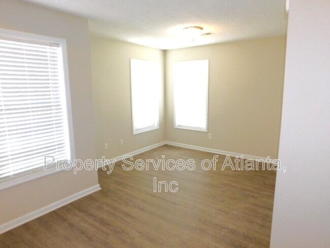 Building Photo - 101 Moss Pointe Dr