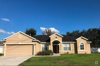 Building Photo - Beautiful 3/2 in Winding Cove with large f...