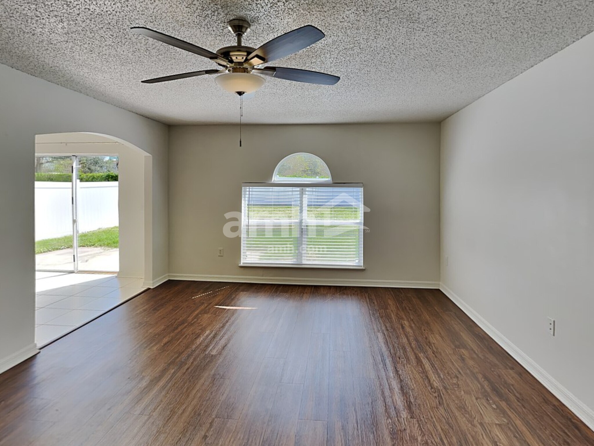 Building Photo - 10619 Opus Dr