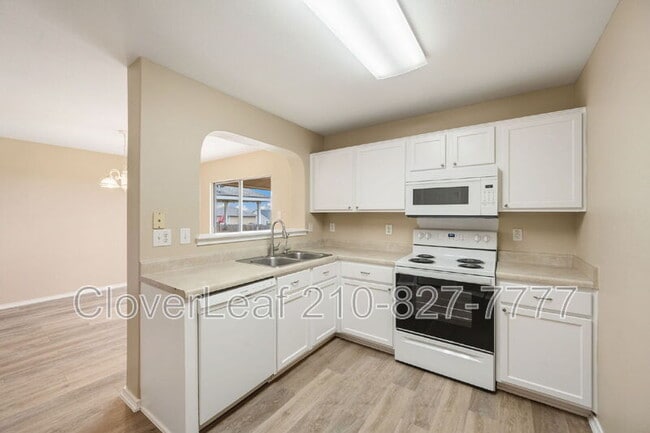 Building Photo - 7126 Horizon Star