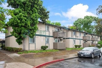 Building Photo - Unit 112