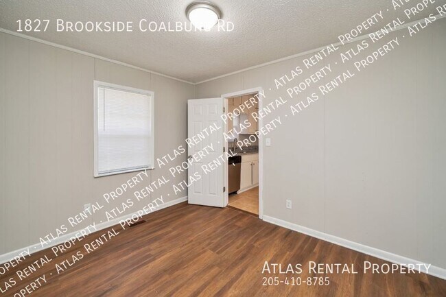 Building Photo - 1827 Brookside Coalburg Rd