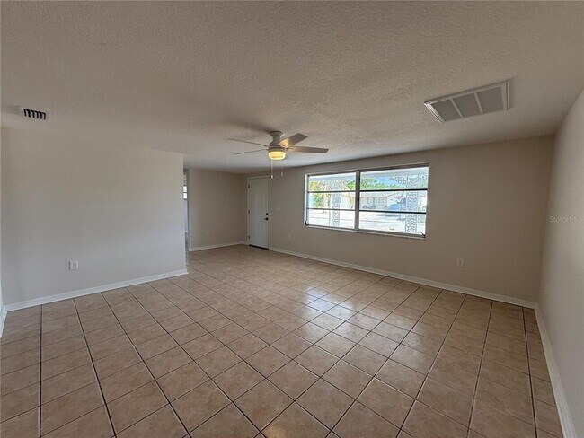Building Photo - 5241 Sparrow Dr