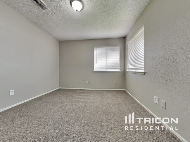 Building Photo - 23318 Pebworth Pl