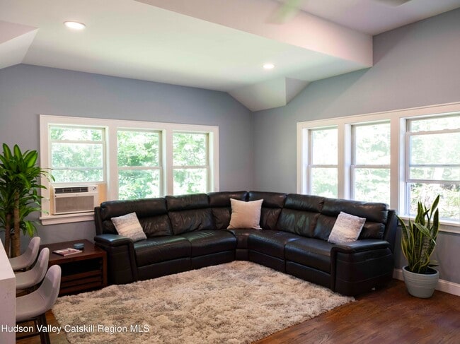 Building Photo - 159 Ketchamtown Rd